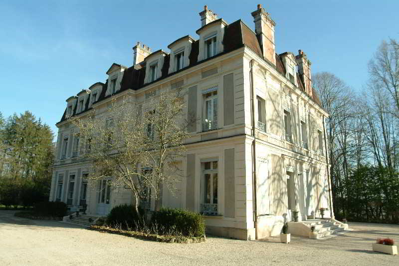 Chateau De La Dame Blanche - Logis Geneuille Exterior photo
